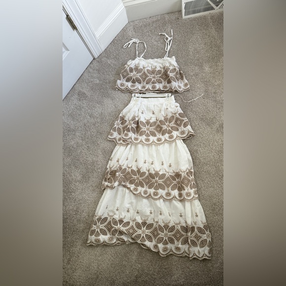 ILLA ILLA Skirts Illa Illa White And Brown Lace Skirt And Top Set — free download